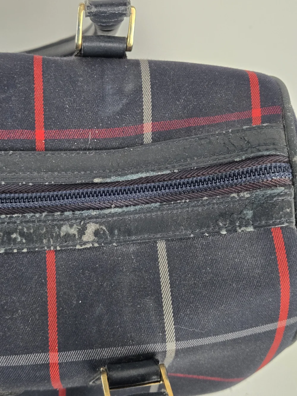 Burberrys Nova Check Toiletry Bag Vintage Leather Trim Navy Red Plaid